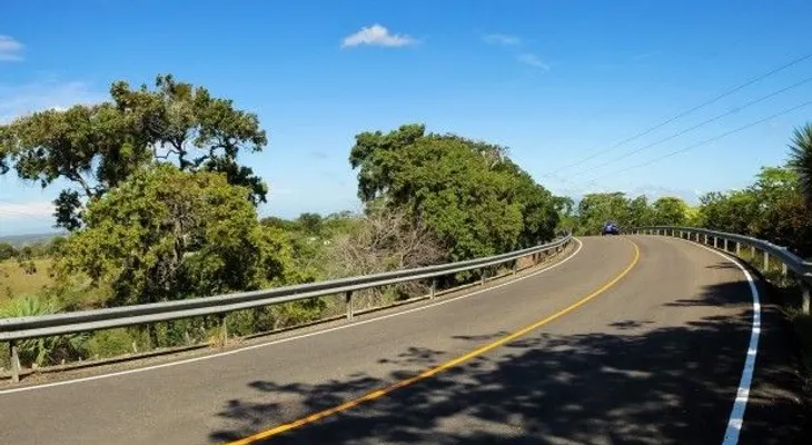 Presidente Medina inaugura Circuito Vial La Sierra, con 85 kms de carretera