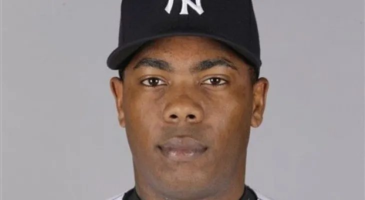 MLB suspende 30 partidos al lanzador Aroldis Chapman por violencia doméstica
