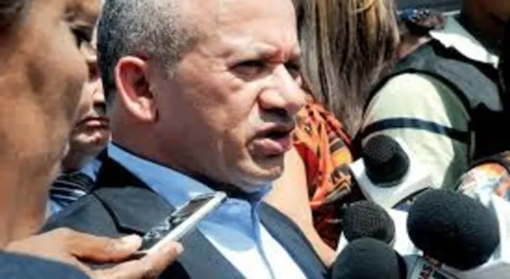 Ministerio de Salud felicita a los médicos en su día