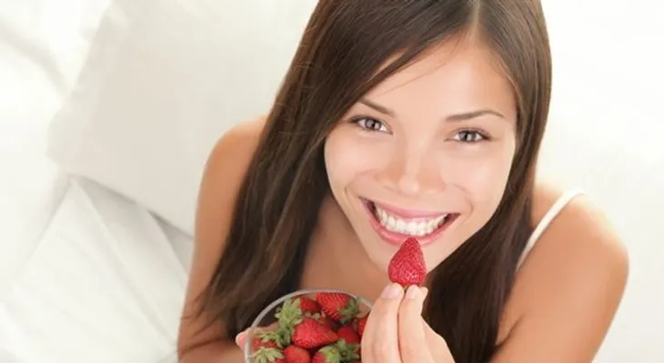 Hombre ataca a su esposa con un hacha, porque alegadamente le puso poca carne en la comida