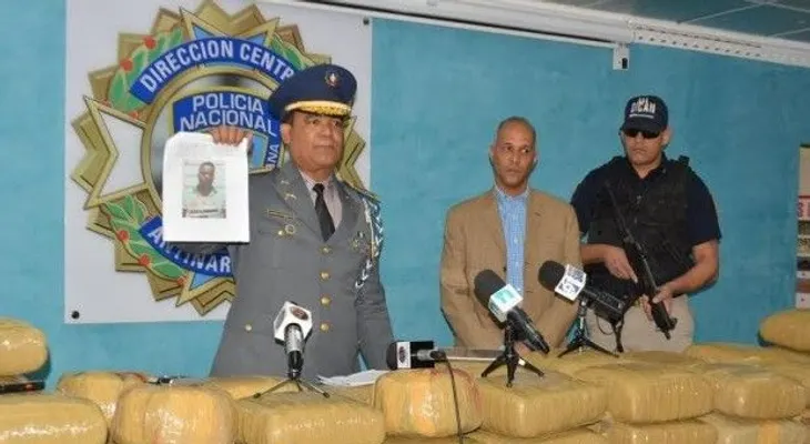 Apresan cuatro y les ocupa 360 libras de Marihuana 