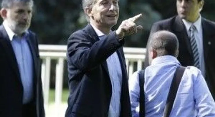 Macri acusa a Cristina de trabas a la transición