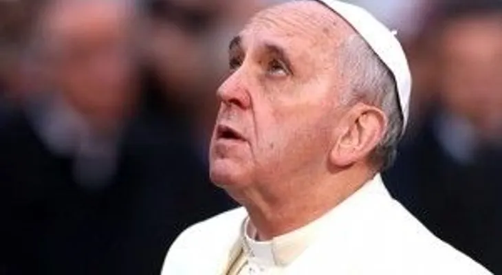 Papa rechaza violencia cegada por el odio en ataques en Bangladesh e Irak