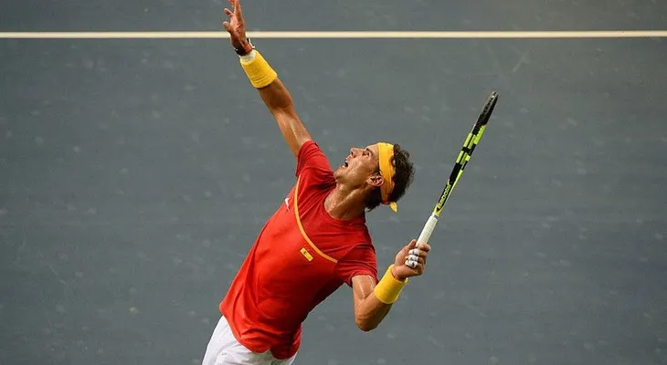 Rafael Nadal termina su temporada 2016 para recuperarse de una lesión