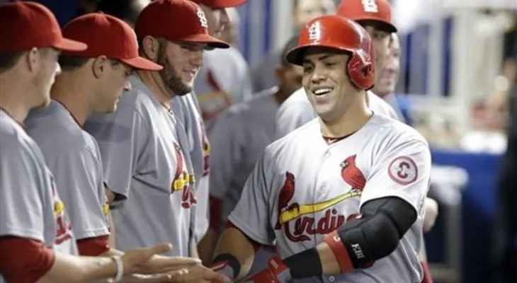 Beltrán batea 2 jonrones en triunfo de Cardenales