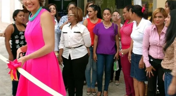 Diseñadora Laura Tosato organiza bazar 