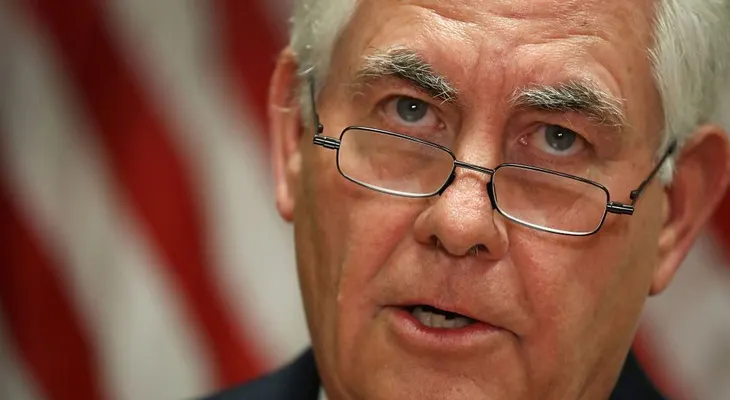 Secretario de Estado Rex Tillerson denuncia que Rusia falló respecto a Siria