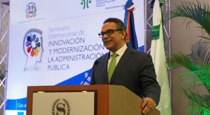 Ventura Camejo destaca prácticas innovadoras en Administración Pública RD