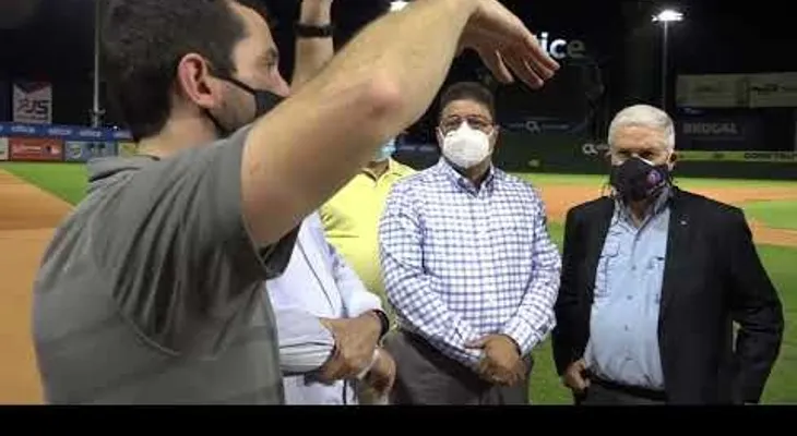 Gobierno instala moderno sistema de iluminación en el Estadio Quisqueya Juan Marichal, para Serie del Caribe 2022