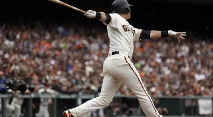 Gigantes voltean pizarra para vencer a Dodgers