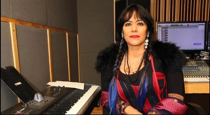 Lila Downs: Salón, Lágrimas y Deseo; es un disco sobre el desamor y el amor, sobre México y EE.UU.