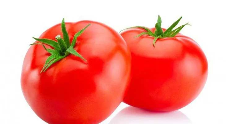 Una bebida natural con tomates riquísima para bajar la grasa del vientre, espalda y piernas