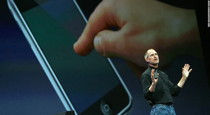El pleito de Steve Jobs que le dio origen al iPhone