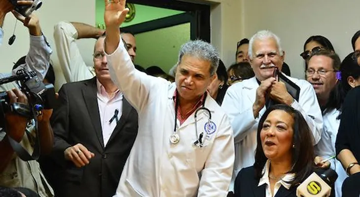 Danilo llama médicos buscar el diálogo y la concertación
