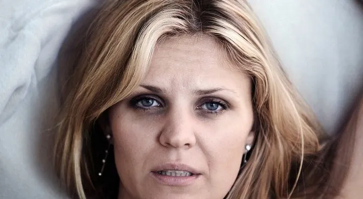 Cuando no está con la pareja correcta así responde el cuerpo de la mujer