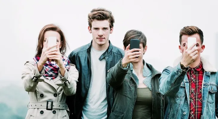 El ingenioso y sencillo dispositivo que promete terminar con la adicción a los smartphones