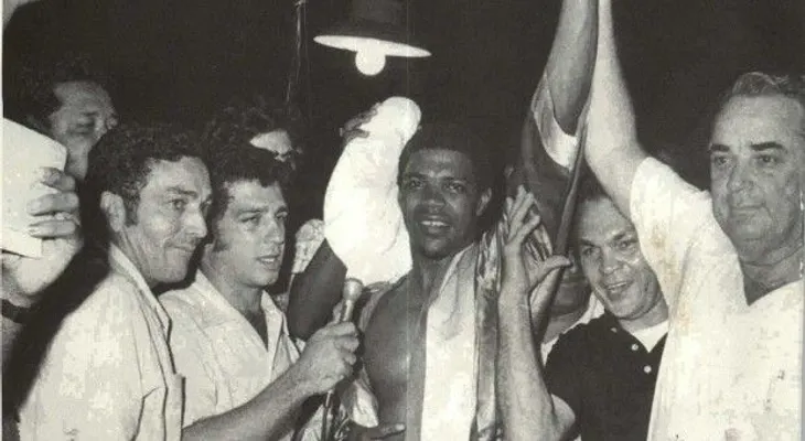 Aprueban designar tramo de calle Barahona en honor a boxeador Fausto-Ceja-Rodríguez