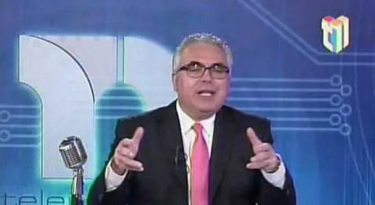 Roberto Cavada le da un boche a Karina Larrauri y su esposo (VIDEO) 