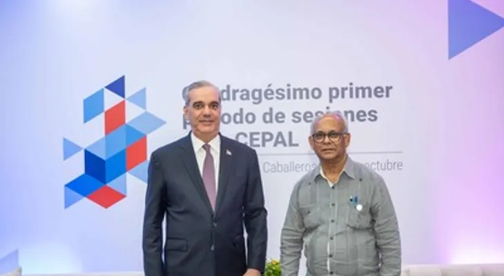 Abinader aborda crisis de Haití y democracia regional con secretario general de la OEA