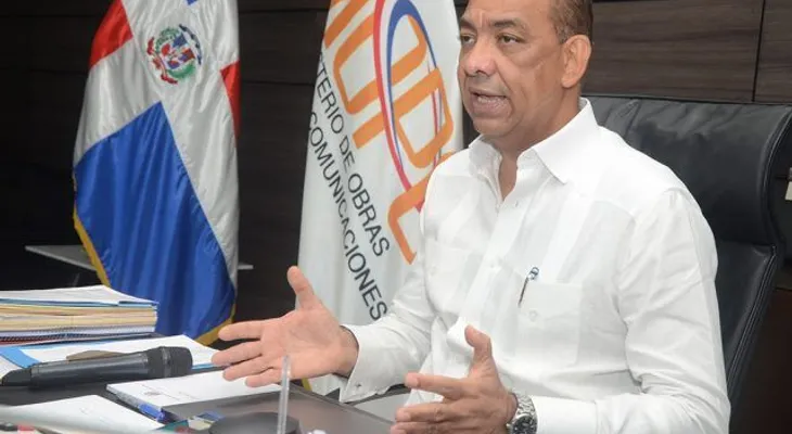 Ministro de Obras Públicas participará en congreso internacional de asfalto