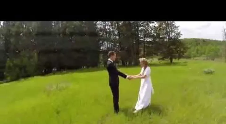 Drone arruina el momento de recién casados