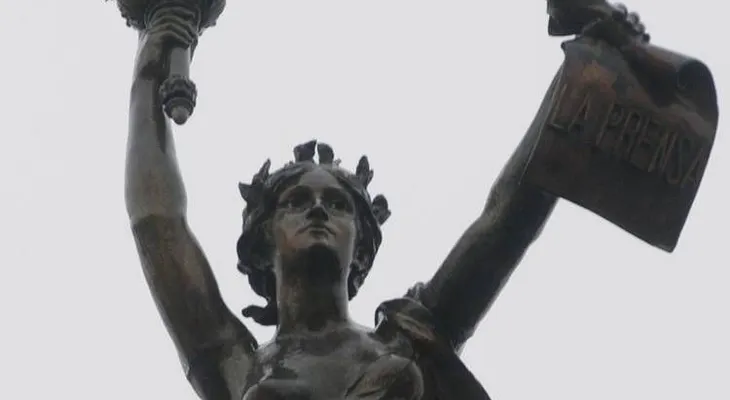 Británico descubre bajo su cama una corona de oro de la Antigua Grecia
