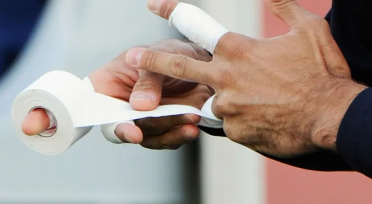 ¿Por qué duele tanto cuando te cortas el dedo con un papel?