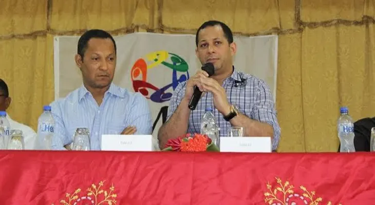 El Ministro de la Juventud sostiene encuentro con jóvenes del Sur