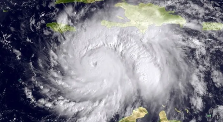 El poderoso huracán Matthew llega a Cuba tras su devastador paso por Haití