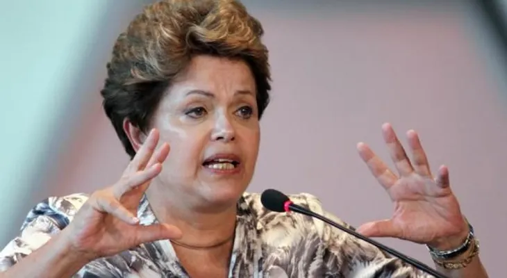 Dilma Rousseff se reúne con manifestantes