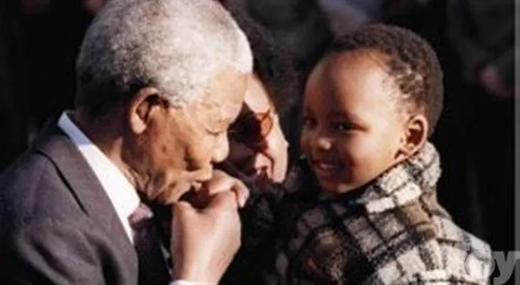 Mandela podría ser dado de alta, dice Mbeki