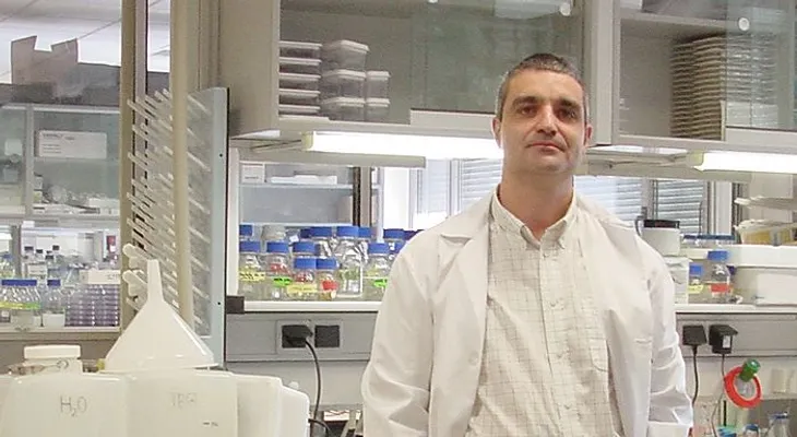 Científicos identifican un "freno" contra el cáncer de mama 