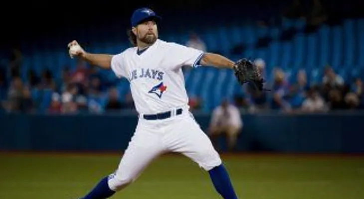Dickey frena a su ex equipo en triunfo de Azulejos ante Mets 