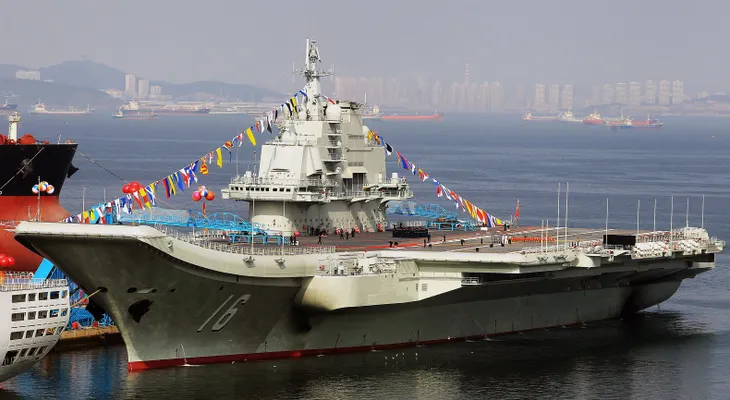China construye su primer portaaviones diseñado en casa