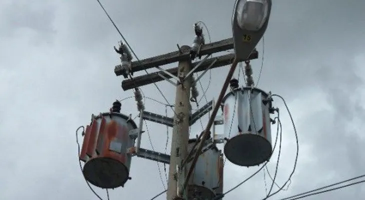 Invierten 67 millones dólares en rehabilitar redes eléctricas en RD   