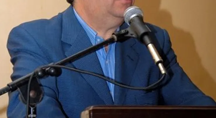Javier García pide a LF y DM jugar papel de equilibrio en elecciones internas PLD