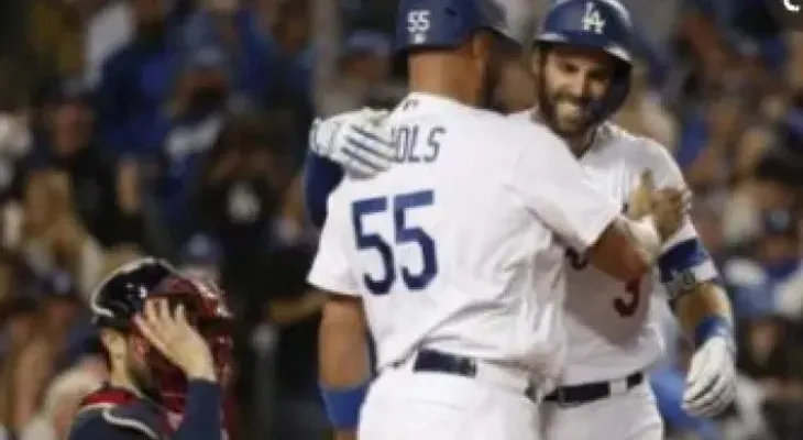 Albert Pujols, futuro Salón de la Fama, saca la cara por los Doggers, evitando su eliminación 