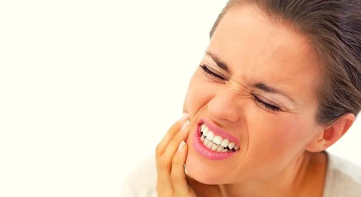 Qué causa la sensibilidad dental y cómo prevenirla