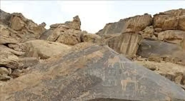La vida de los antiguos árabes grabada en el árido desierto saudí de Hail     