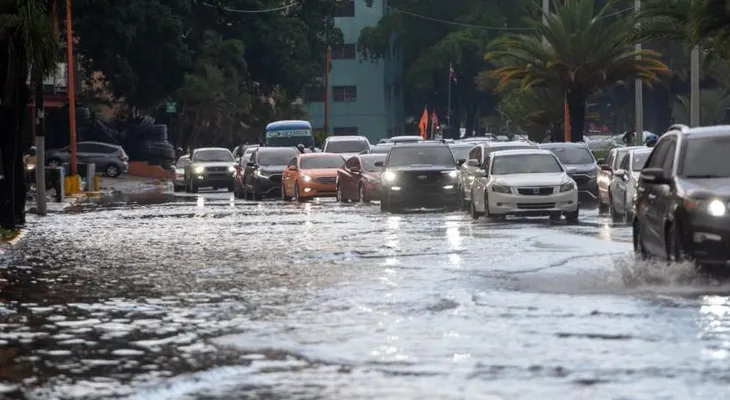 Indomet alerta sobre aguaceros fuertes, granizadas y ráfagas de viento esta tarde en República Dominicana