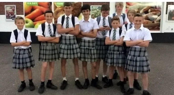 Niños van a la escuela con faldas en Gran Bretaña: entérate de la razón