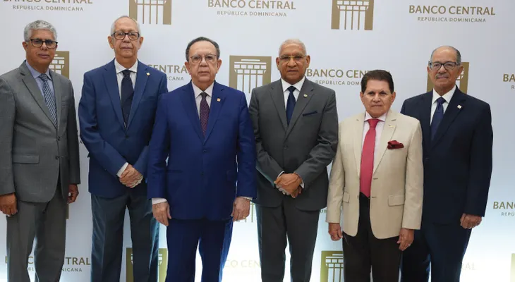 BCRD apertura la exposición "Especímenes de billetes de América" en su Museo Numismático y Filatélico