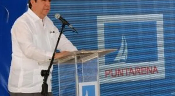 Ministro Turismo afirma Proyecto Puntarena será el despegue de la región Sur
