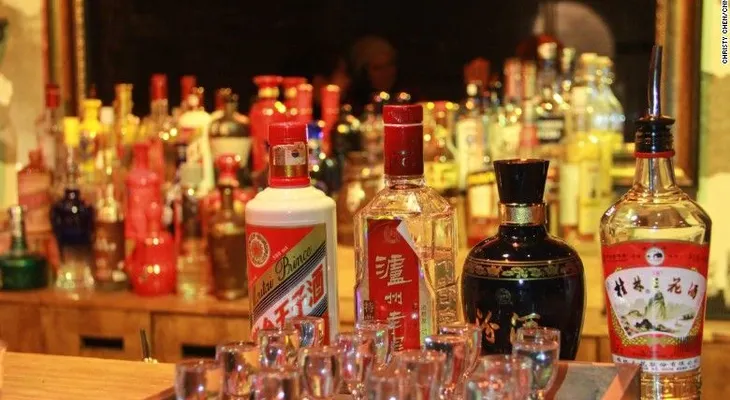 ¿Cómo tomar baijiu, el licor más poderoso del planeta?