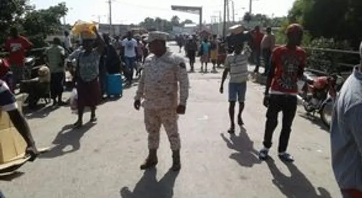 Autoridades haitianas arremeten de nuevo impidiendo entrada de productos criollos por Dajabón