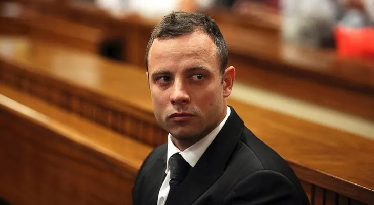 Oscar Pistorius es hospitalizado con heridas en muñecas; circulan rumores de suicidio