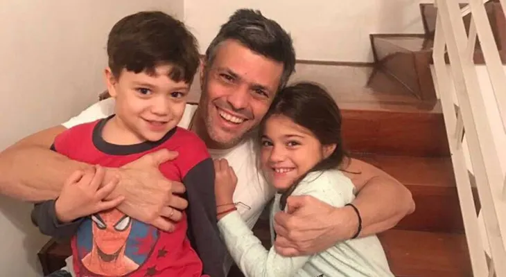 Opositor venezolano Leopoldo López feliz por nacimiento de su tercer hijo