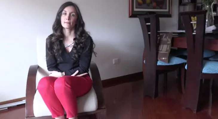 Mujer se pierde su despedida de soltera porque habría sido confundida con una guerrillera