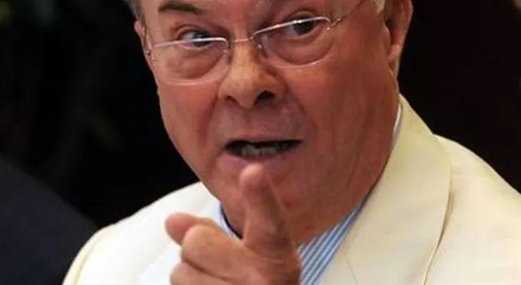 Hipólito niega que haya recibido oferta de candidaturas de Hatuey De Camps