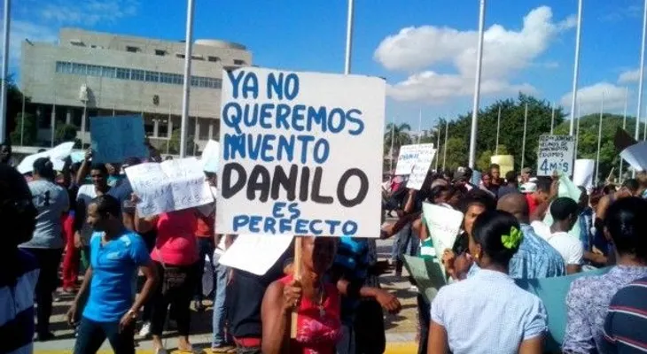 Cientos piden repostulación de Danilo Medina